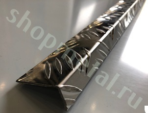 Алюминиевый рифленый уголок  Квинтет 40x20 мм
